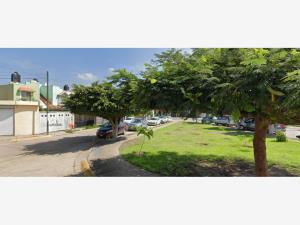 Casa en venta en Paseos de La Castellana, León — foto 2 de 5