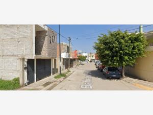 Casa en venta en Paseos de La Castellana, León — foto 3 de 5
