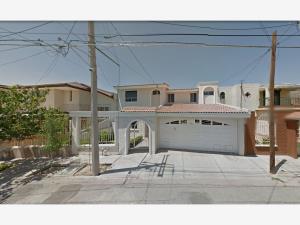 Casa en venta en Ampliación la Rosita, Torreón — foto 2 de 13