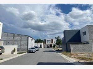 Terreno en venta en Los Nogales, Saltillo — foto 2 de 6
