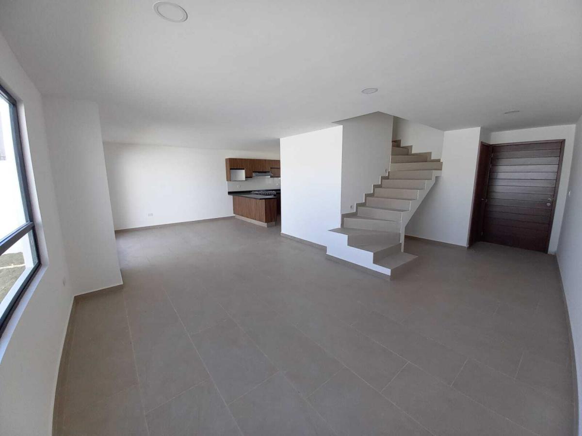 Casa en venta en Lomas de Angelópolis, San Andrés Cholula — foto 1 de 17