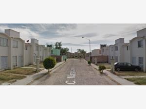 Casa en venta en Los Sauces, Celaya — foto 2 de 5