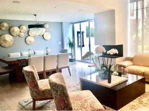 Casa en venta en Jardines de La Patria, Zapopan, Jalisco Casa en venta en Jardines de La Patria, Zapopan, Jalisco
