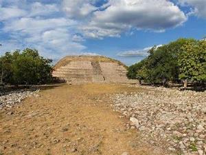 Terreno en venta en Izamal Centro, Izamal — foto 3 de 11