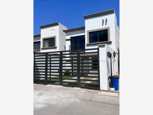 Casa en renta en Rincón de los Arcos, Irapuato, Guanajuato