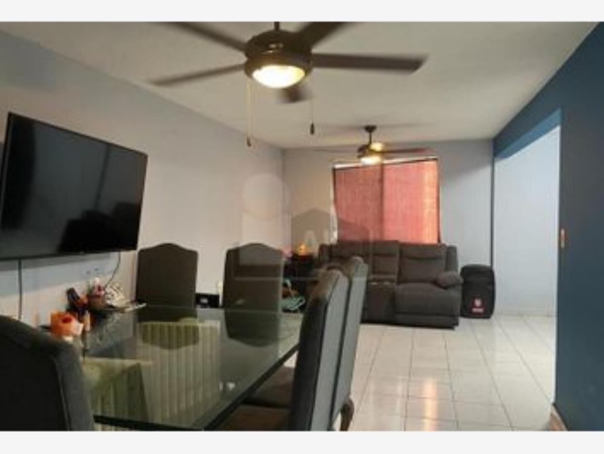Casa en venta en Santa Ana Tepetitlan, Zapopan — foto 1 de 7