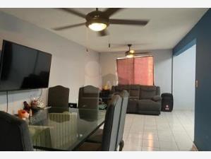 Casa en venta en Santa Ana Tepetitlan, Zapopan, Jalisco