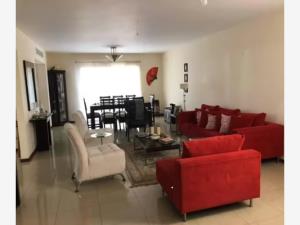 Casa en venta en Urbi Quinta Montecarlo, Cuautitlán Izcalli, México