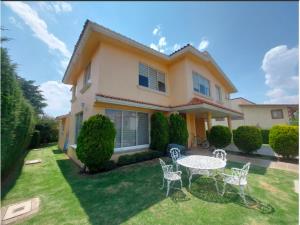 Casa en venta en San Miguel Zinacantepec Centro, Zinacantepec — foto 2 de 24