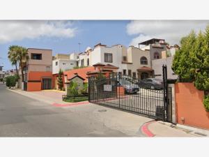 Casa en venta en Jardines de Agua Caliente, Tijuana — foto 2 de 13