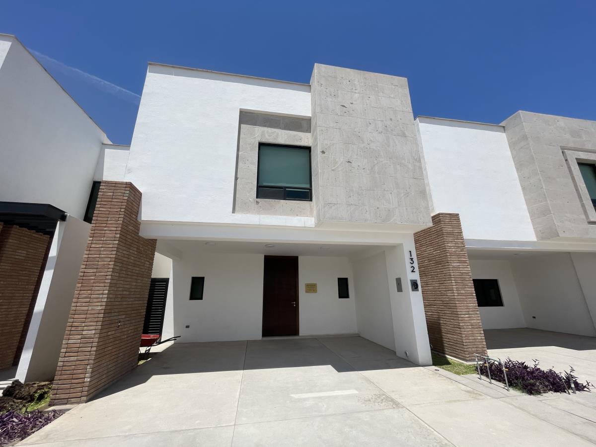 Casa en venta en La Rioja Residencial, Torreón — foto 1 de 16