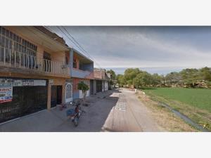 Casa en venta en Lazaro Cardenas, Uriangato — foto 2 de 12