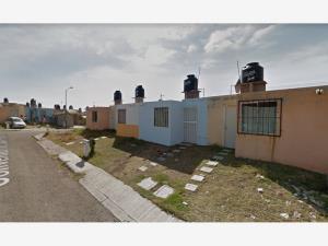 Casa en venta en Misión del Valle, Morelia — foto 3 de 10
