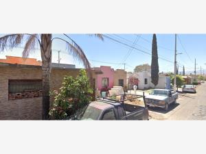 Casa en venta en Hacienda Santa Fe, Tlajomulco de Zúñiga — foto 2 de 5