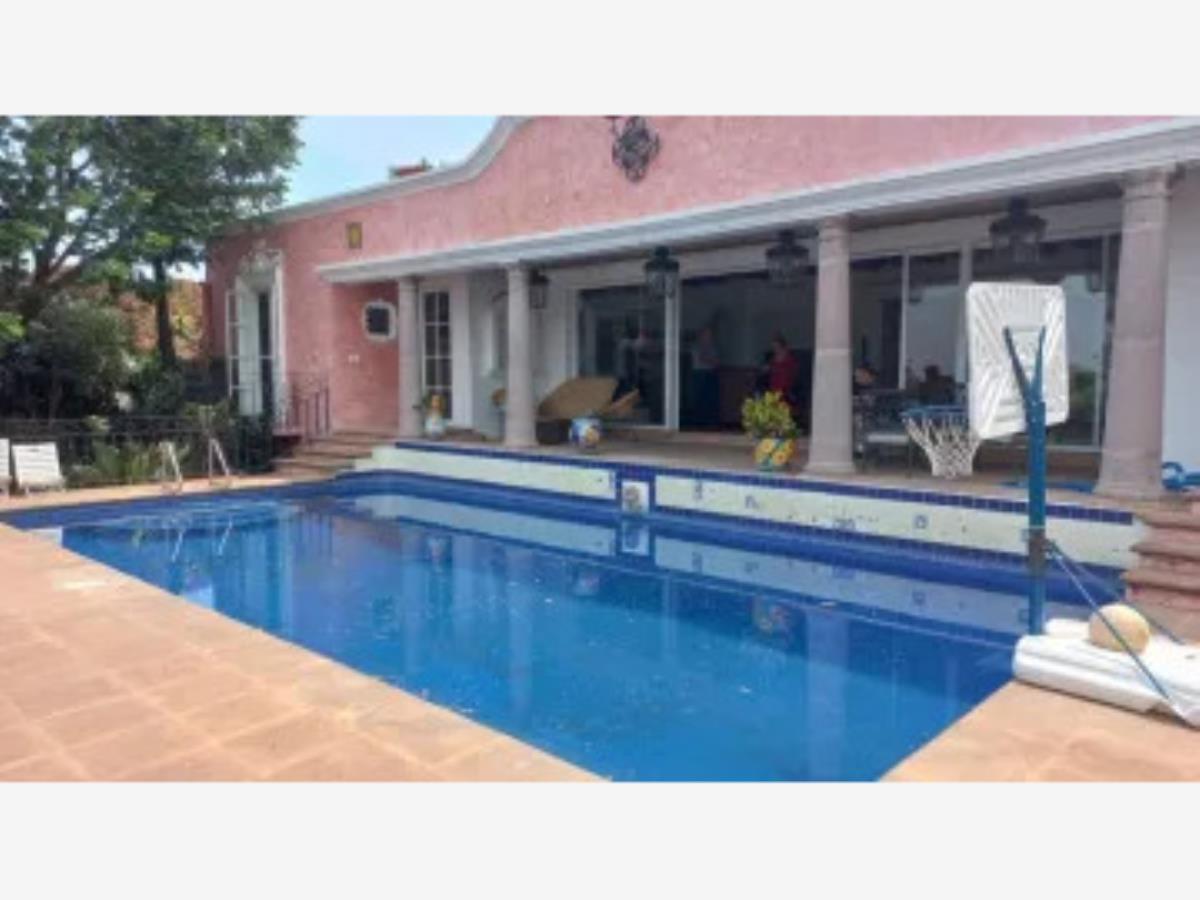 Casa en venta en Lomas de Atzingo, Cuernavaca — foto 1 de 22