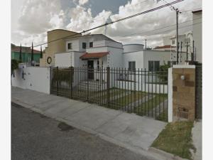Casa en Montenegro, Querétaro, Querétaro
