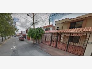 Casa en Lomas Cuarta Sección, San Luis Potosí, San Luis Potosí