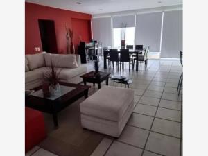 Casa en Barrio Puerta del Sol, Monterrey, Nuevo León