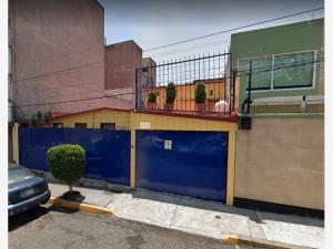 Casa en venta en El Parque, Naucalpan de Juárez — foto 2 de 9