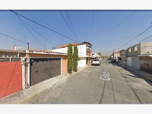 Casa en venta en Villa de las Flores 1a Sección (Unidad Coacalco), Coacalco de Berriozábal — foto 3 de 11