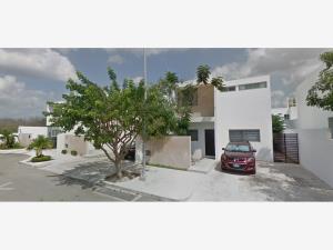 Casa en Mérida (Licenciado Manuel Crescencio Rejón), Mérida, Yucatán