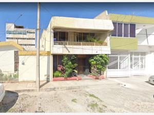Casa en venta en Estadios, Tepic — foto 2 de 13