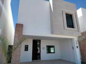 Casa en venta en La Rioja Residencial, Torreón — foto 2 de 13