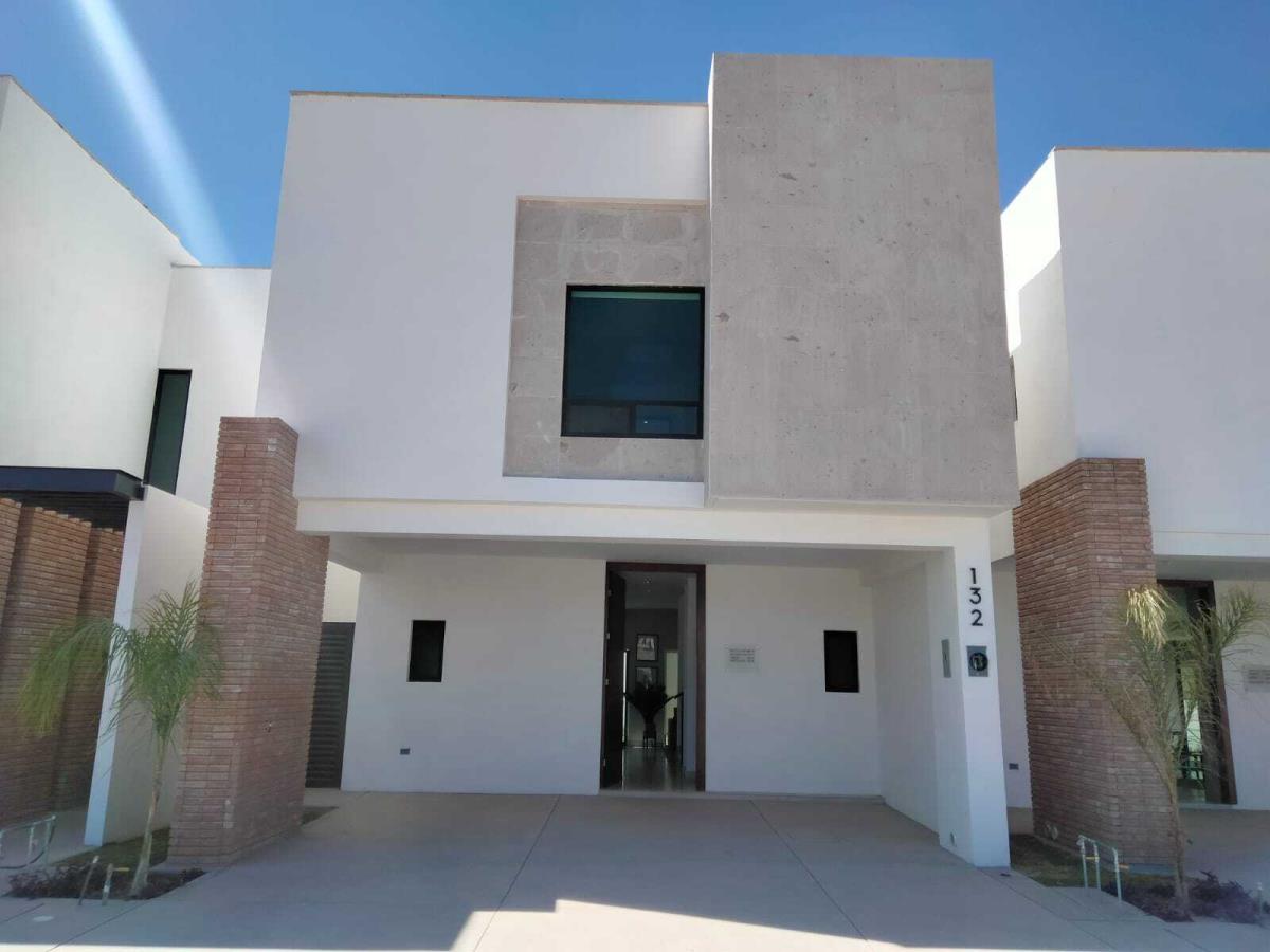 Casa en venta en La Rioja Residencial, Torreón — foto 1 de 13