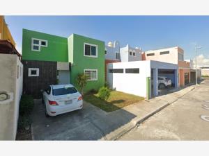 Casa en Villa Zona Dorada, Mérida, Yucatán