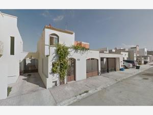 Casa en remate en Manantiales del Bosque, Ramos Arizpe, Coahuila de Zaragoza