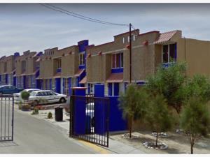 Casa en El Laurel I, Tijuana, Baja California