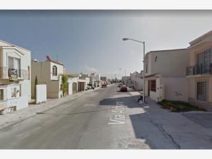 Casa en venta en Manantiales del Bosque, Ramos Arizpe — foto 3 de 10