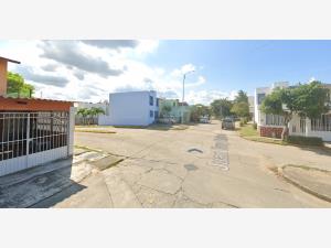 Casa en venta en 24 de Octubre, Coatzacoalcos — foto 3 de 5