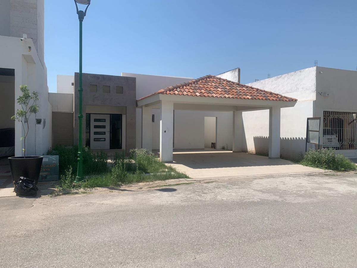 Casa en venta en Real del Nogalar, Torreón — foto 1 de 18