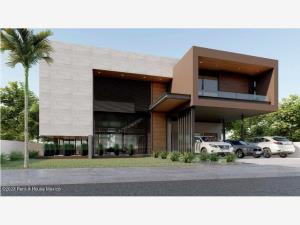 Casa en Yucatán Country Club, Mérida, Yucatán