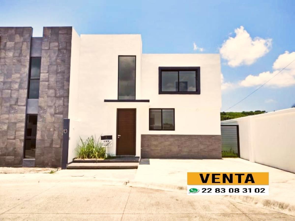 Casa en venta en Los Manantiales Residencial, Alvarado — foto 1 de 8