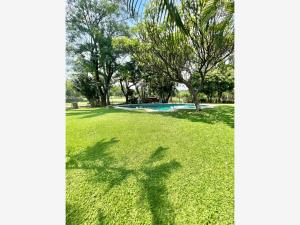Casa en venta en Club de golf Tabachines, Cuernavaca, Morelos