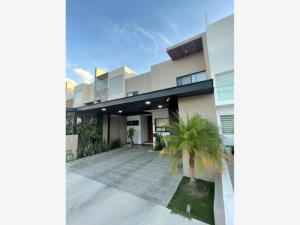 Casa en venta en Cañadas del Lago, Corregidora, Querétaro Casa en venta en Cañadas del Lago, Corregidora, Querétaro