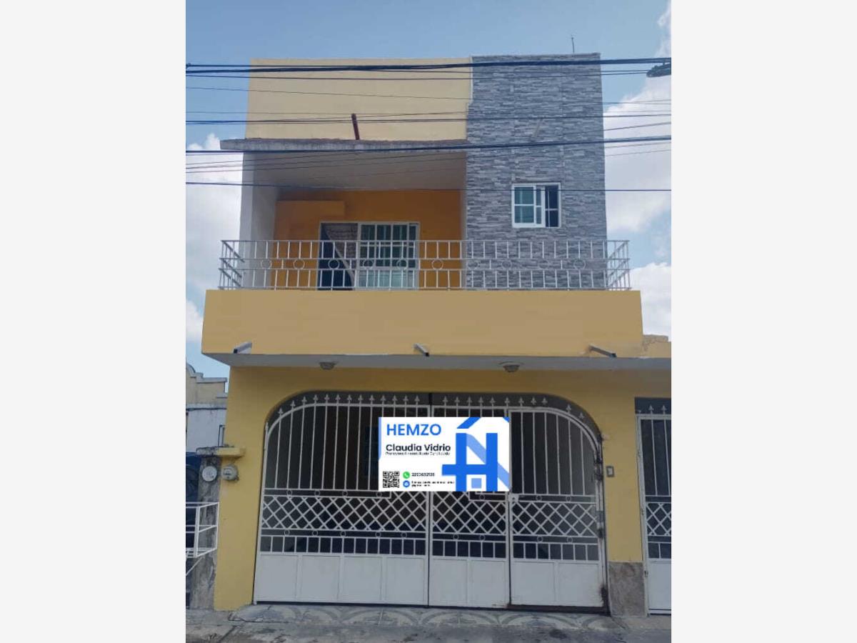 Casa en venta en Lomas de Rio Medio, Veracruz — foto 1 de 3