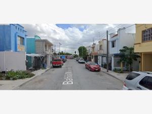 Casa en venta en Brisas, Matamoros — foto 3 de 5
