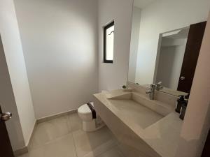 Casa en venta en Ampliación Senderos, Torreón — foto 2 de 16