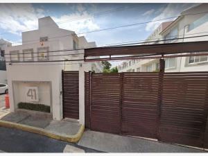 Casa en venta en Granjas Coapa, Tlalpan — foto 2 de 18