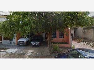 Casa en Jardines Vista Hermosa, Colima, Colima