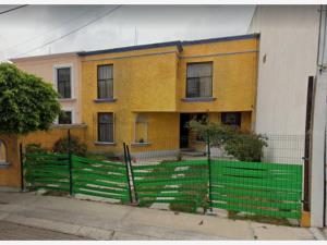 Casa en Colinas del Cimatario, Querétaro, Querétaro