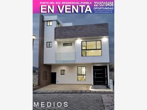 Casa en Lomas del Valle, Puebla, Puebla