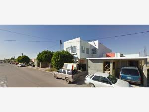 Casa en venta en Villas de San Miguel, Nuevo Laredo — foto 3 de 5