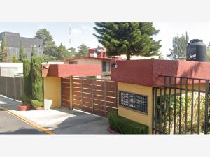Casa en venta en San Nicolás Totolapan, La Magdalena Contreras — foto 2 de 7