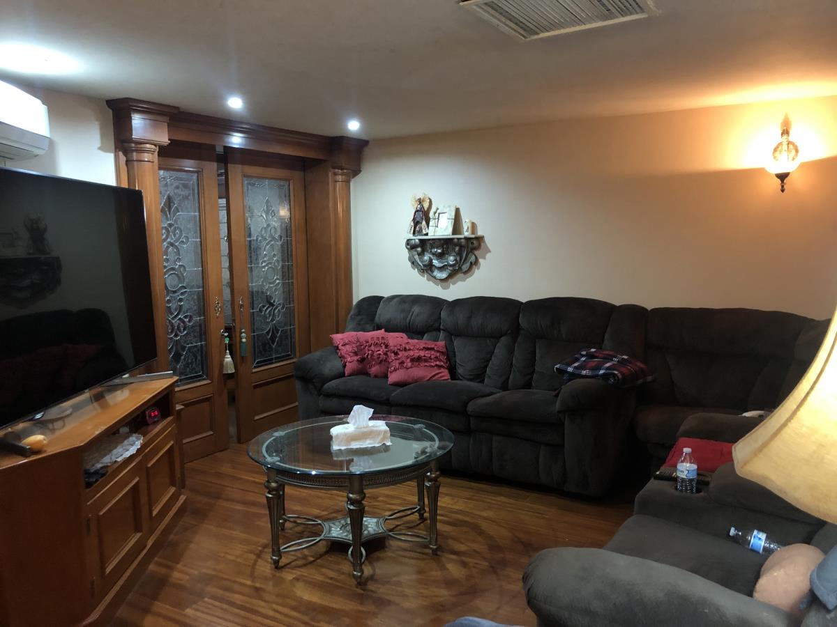 Vista 5 de Casa en venta en Torreón Jardín con 4 recámaras y amplio estacionamiento