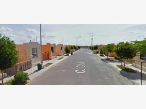 Casa en venta en Loma Real, Reynosa — foto 3 de 5