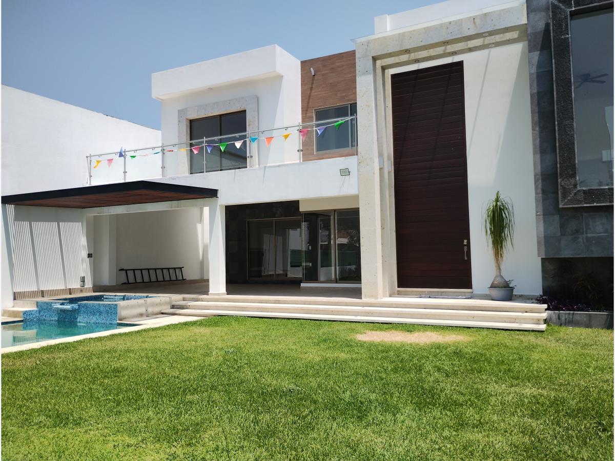 Casa en venta en Lomas de Cocoyoc, Atlatlahucan — foto 1 de 27
